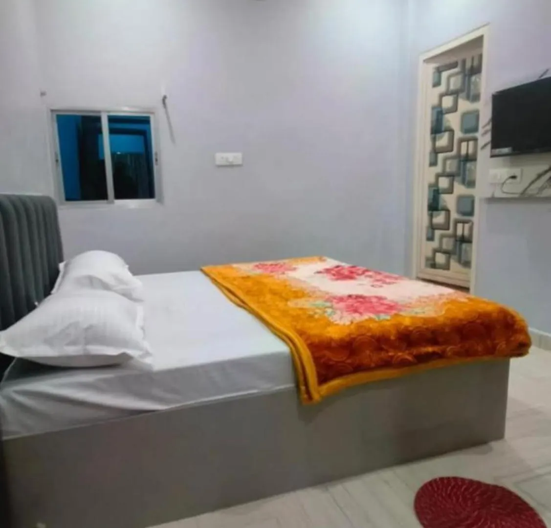 Hotel Shivaa Aashram Near Kashi Temple With Free Internet Service 2*, Βαρανάσι