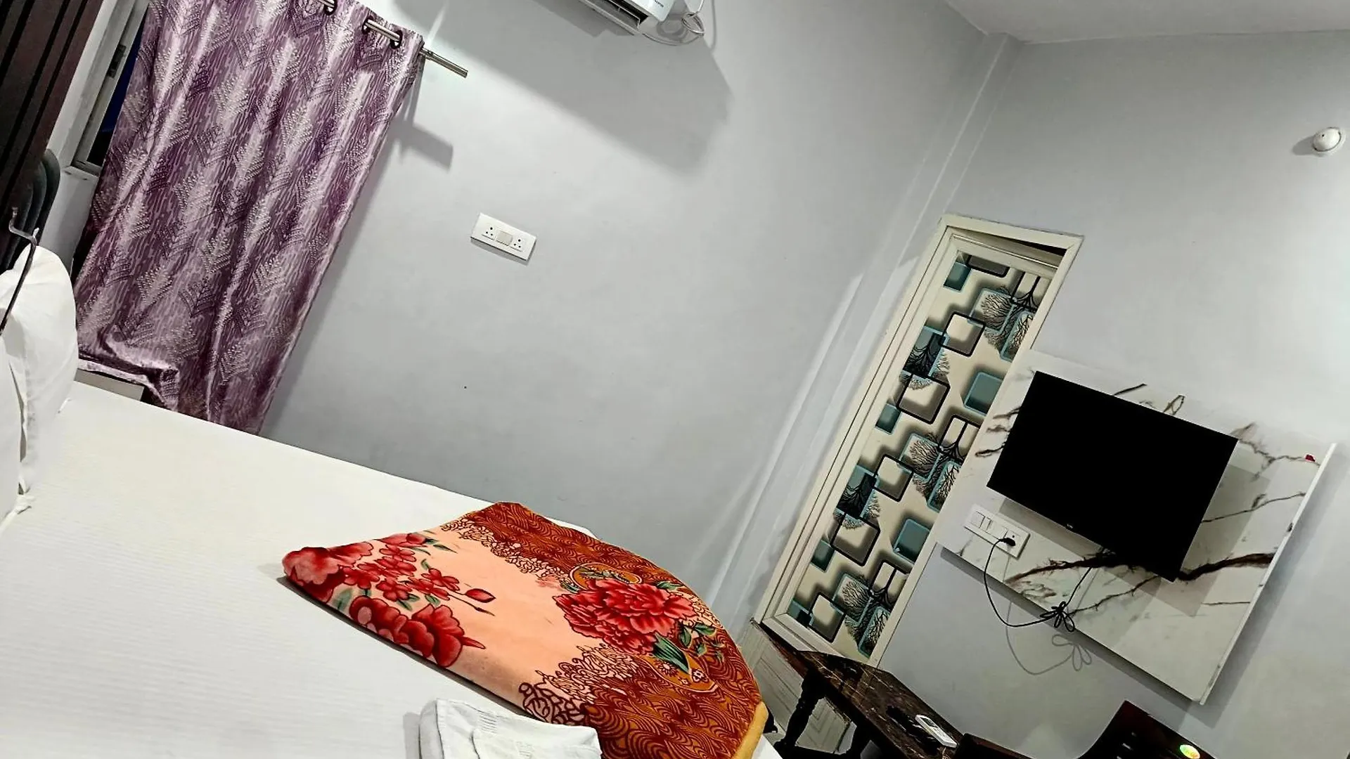 Hotel Shivaa Aashram Near Kashi Temple With Free Internet Service  Βαρανάσι